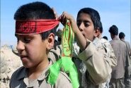دانش‌آموزان سربازان آینده انقلاب هستند