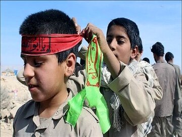 دانش‌آموزان سربازان آینده انقلاب هستند